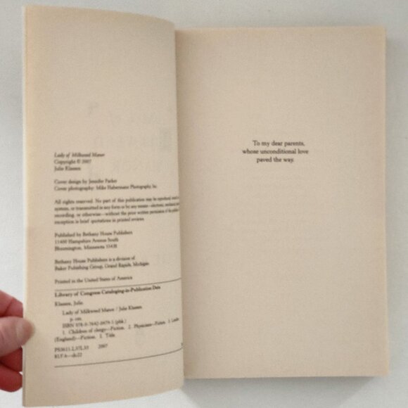 Lady of Milkweed Manor by Julie Klassen 2007 Paperback NEW - Picture 2 of 4